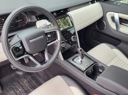 Land Rover - Discovery Sport