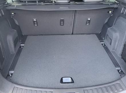 Land Rover - Discovery Sport