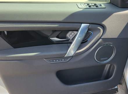 Land Rover - Discovery Sport