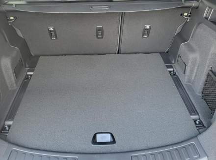 Land Rover - Discovery Sport