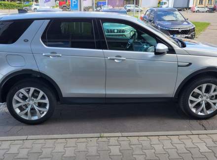Land Rover - Discovery Sport