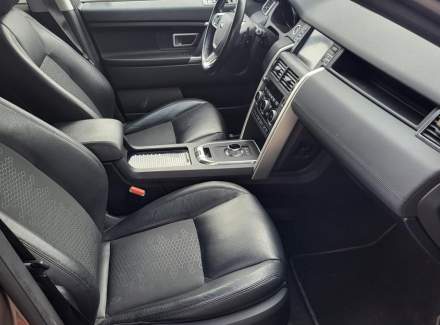 Land Rover - Discovery Sport