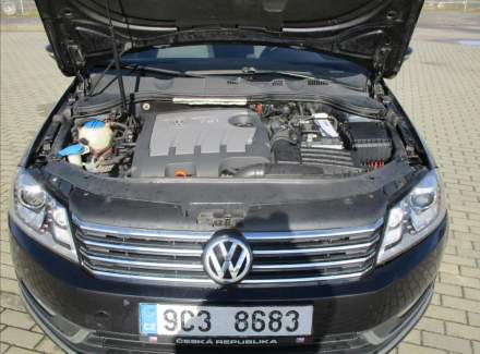 Volkswagen - Passat