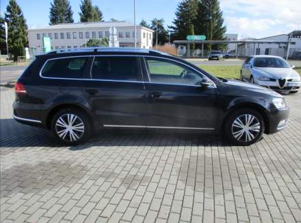 Volkswagen - Passat