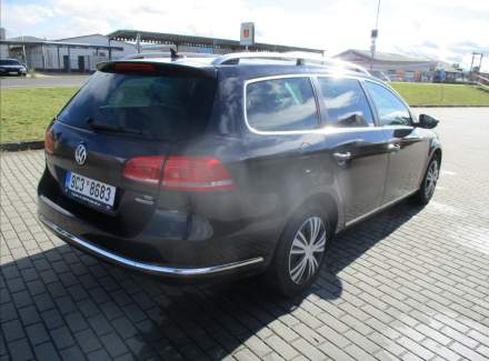 Volkswagen - Passat
