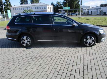 Volkswagen - Passat
