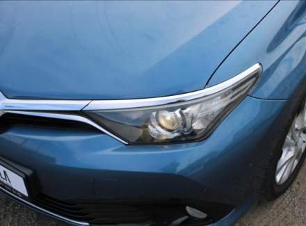 Toyota - Auris