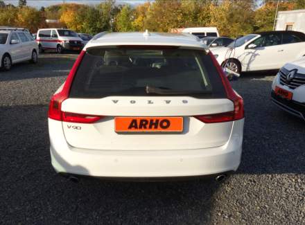 Volvo - V90