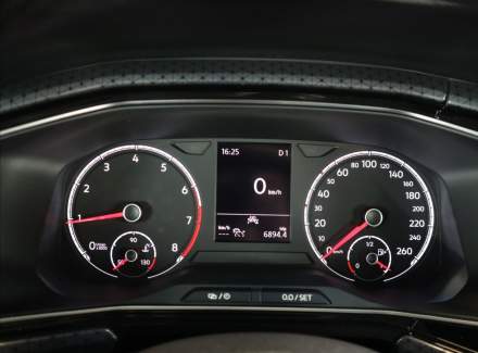 Volkswagen - T-Cross