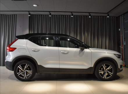 Volvo - XC40