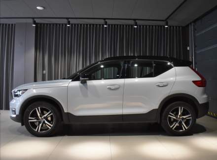 Volvo - XC40