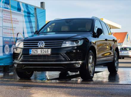 Volkswagen - Touareg