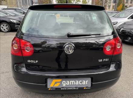 Volkswagen - Golf