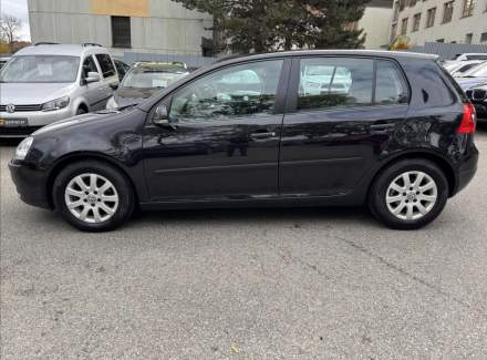 Volkswagen - Golf