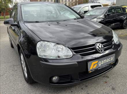 Volkswagen - Golf