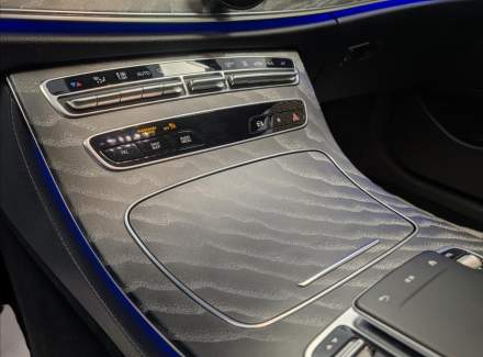 Mercedes-Benz - E-class