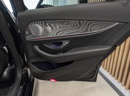 Mercedes-Benz - E-class