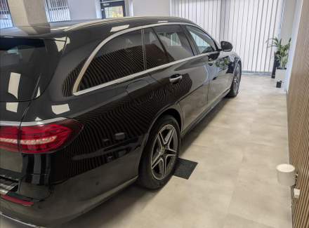 Mercedes-Benz - E-class