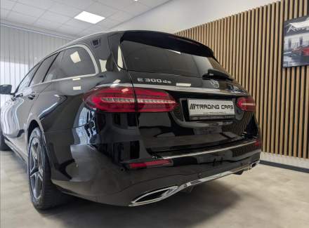 Mercedes-Benz - E-class