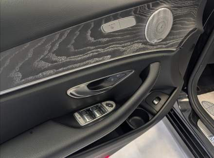 Mercedes-Benz - E-class