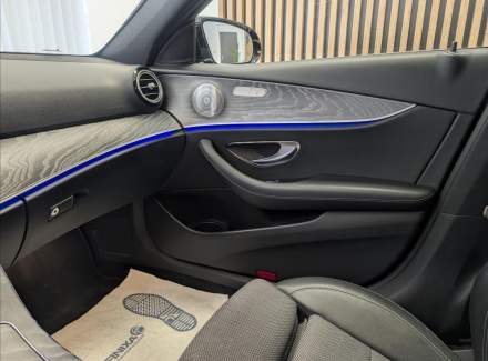 Mercedes-Benz - E-class