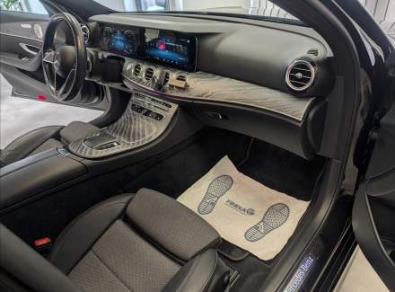 Mercedes-Benz - E-class