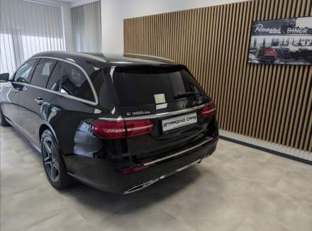 Mercedes-Benz - E-class