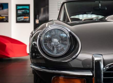 Jaguar - E-type