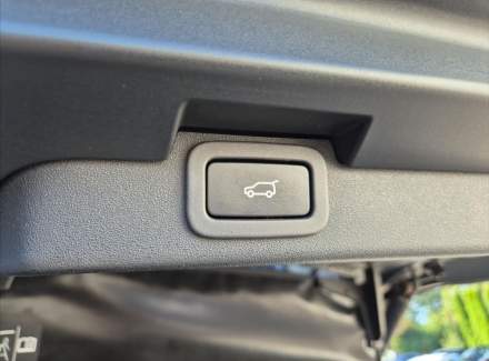 Land Rover - Discovery