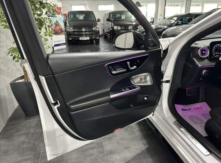 Mercedes-Benz - C-class