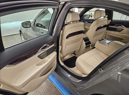 BMW - 7er