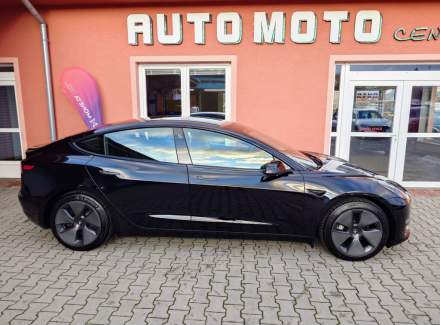Tesla - Model 3
