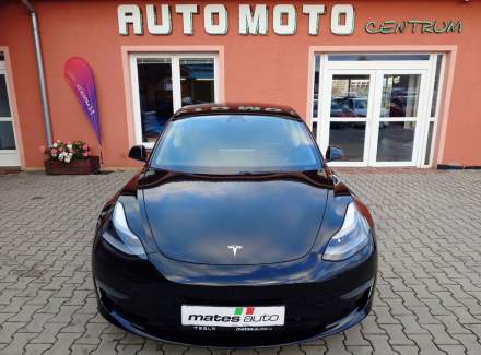 Tesla - Model 3