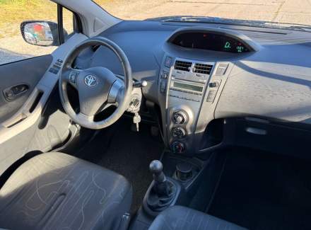 Toyota - Yaris
