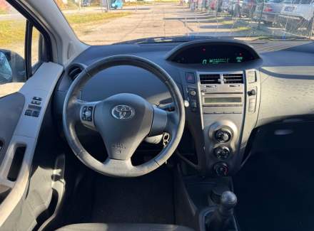 Toyota - Yaris