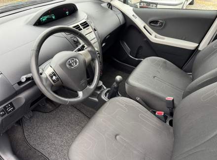 Toyota - Yaris
