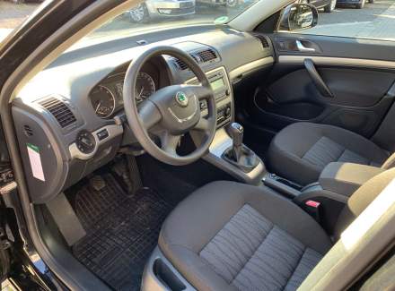 Škoda - Octavia