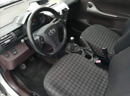 Toyota - iQ