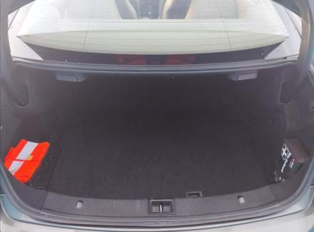 Mercedes-Benz - E-class