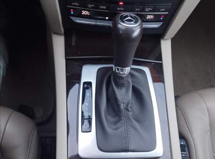 Mercedes-Benz - E-class