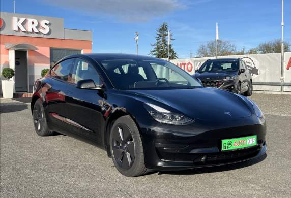 Tesla - Model 3
