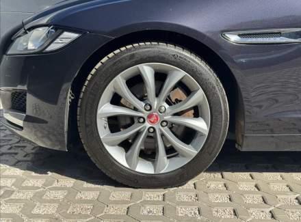 Jaguar - XF