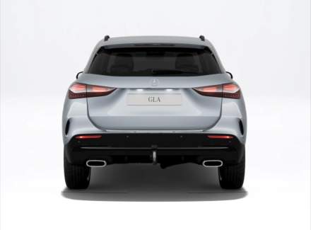 Mercedes-Benz - GLA