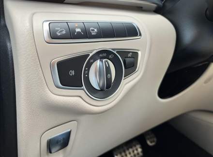 Mercedes-Benz - V-class