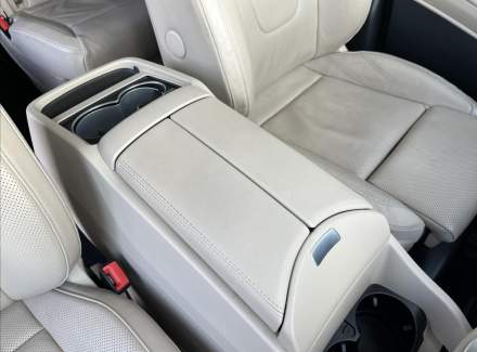 Mercedes-Benz - V-class