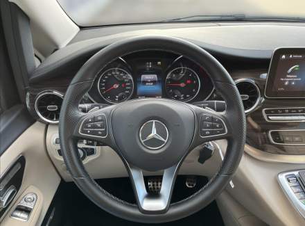 Mercedes-Benz - V-class