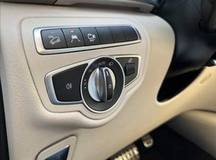 Mercedes-Benz - V-class