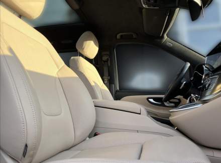 Mercedes-Benz - V-class