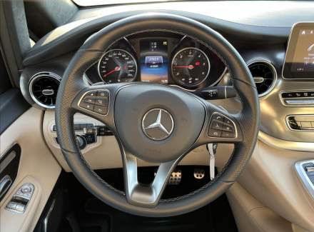 Mercedes-Benz - V-class