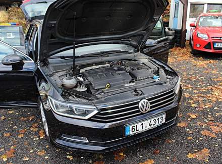 Volkswagen - Passat